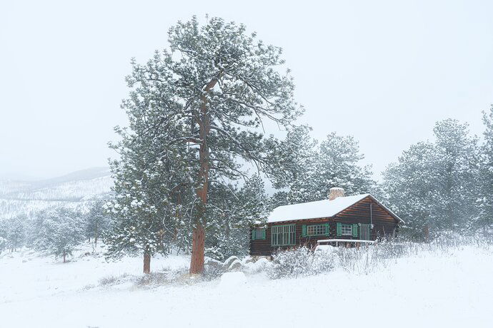 Ranger Cabin in Moraine Park