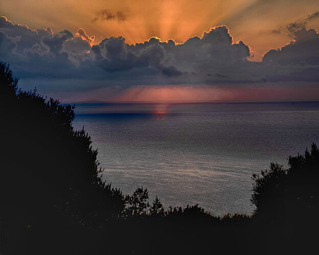 Alghero sunset repost on1hijk_HDR.jpg