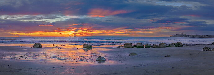 Dawn at the Moeraki BouldersNPN