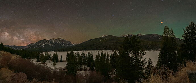 Lunar Eclipse and the Milky Way-3.jpg