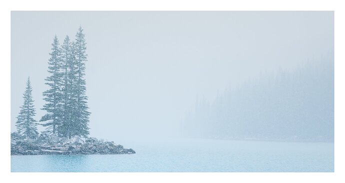 Moraine-Lake-Snow-Pano