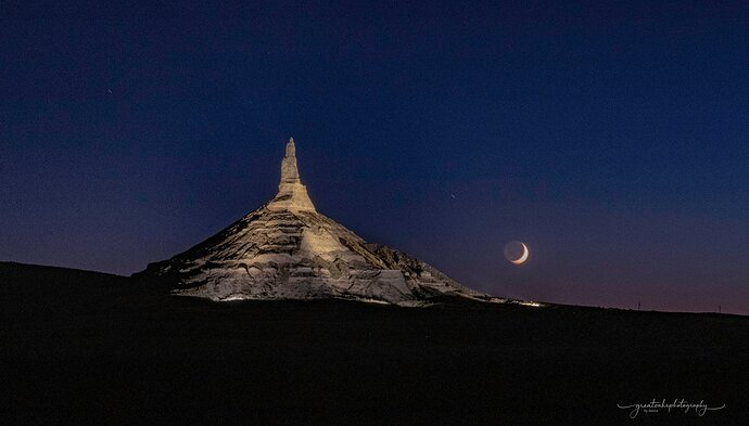 Moon set over Chimney Rock NE